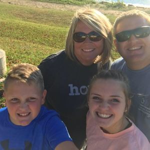 Meet your Posher, Tara